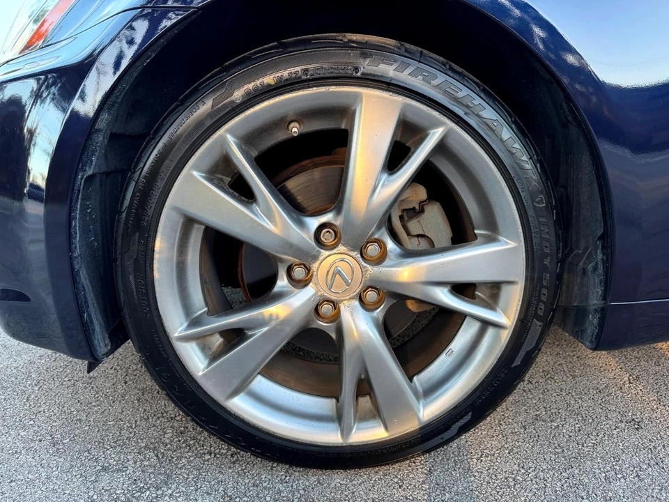 2009 Lexus IS 2nd Gen - Image 19 of 31