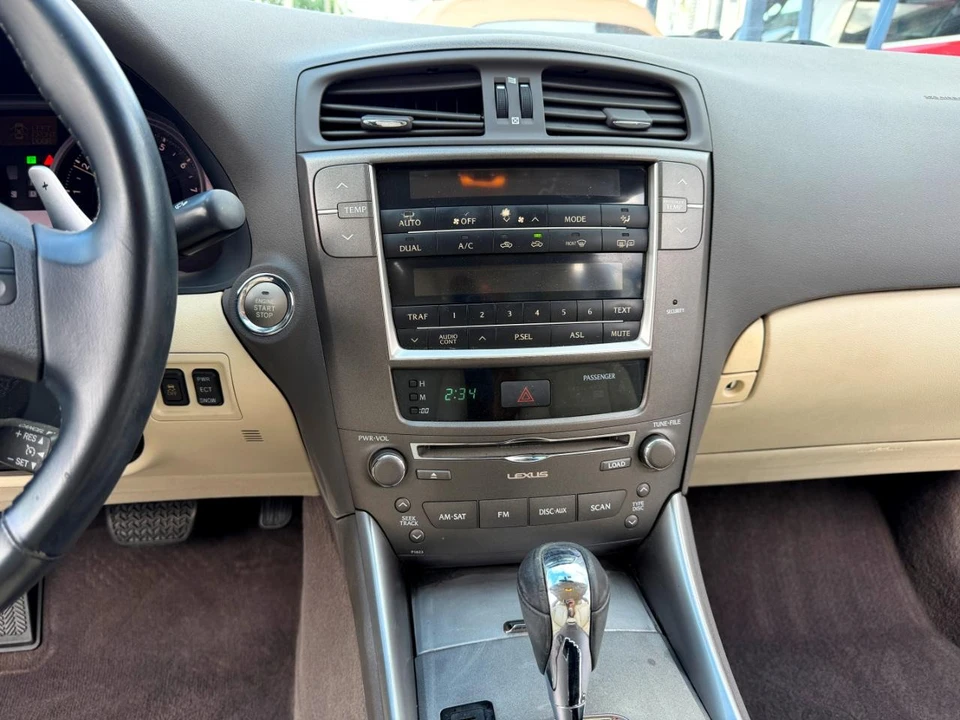2009 Lexus IS 2nd Gen - Image 28 of 31