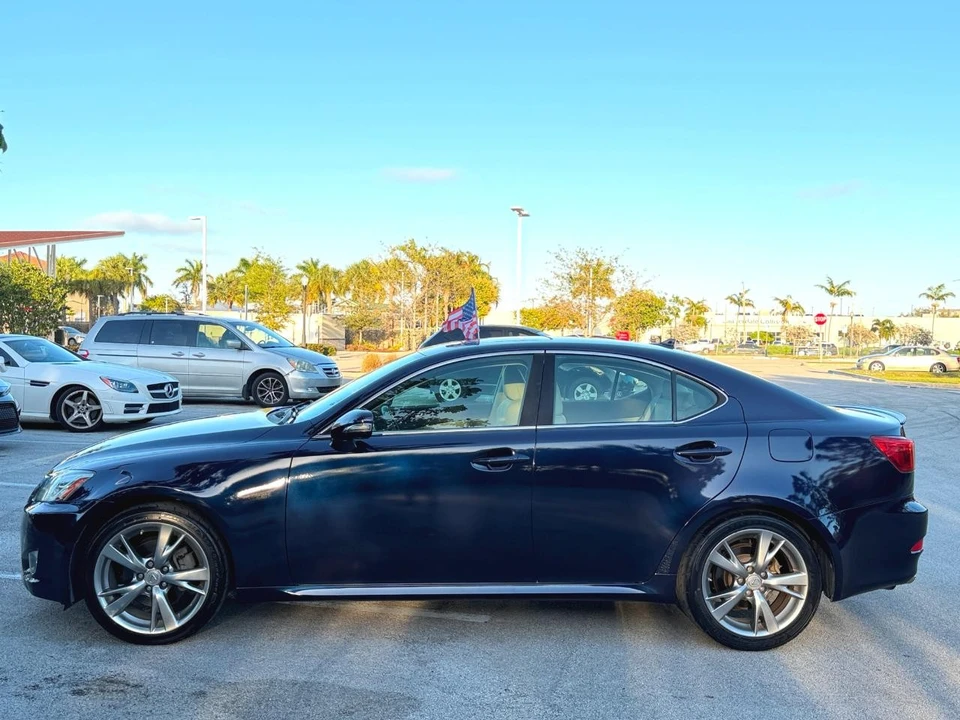 2009 Lexus IS 2nd Gen - Image 8 of 12