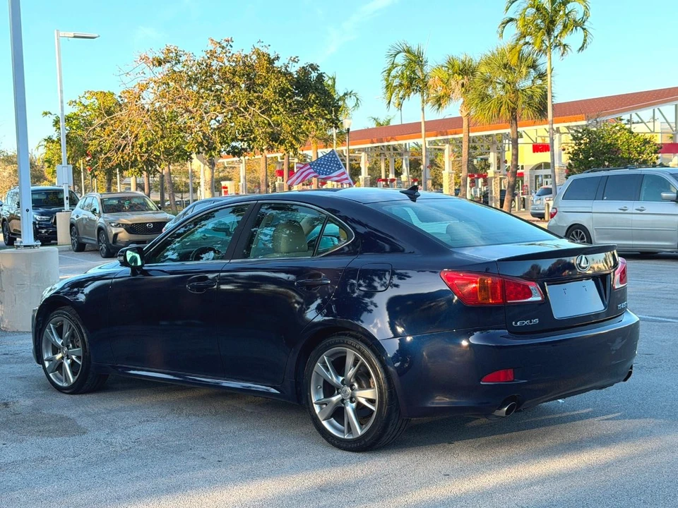 2009 Lexus IS 2nd Gen - Image 15 of 31