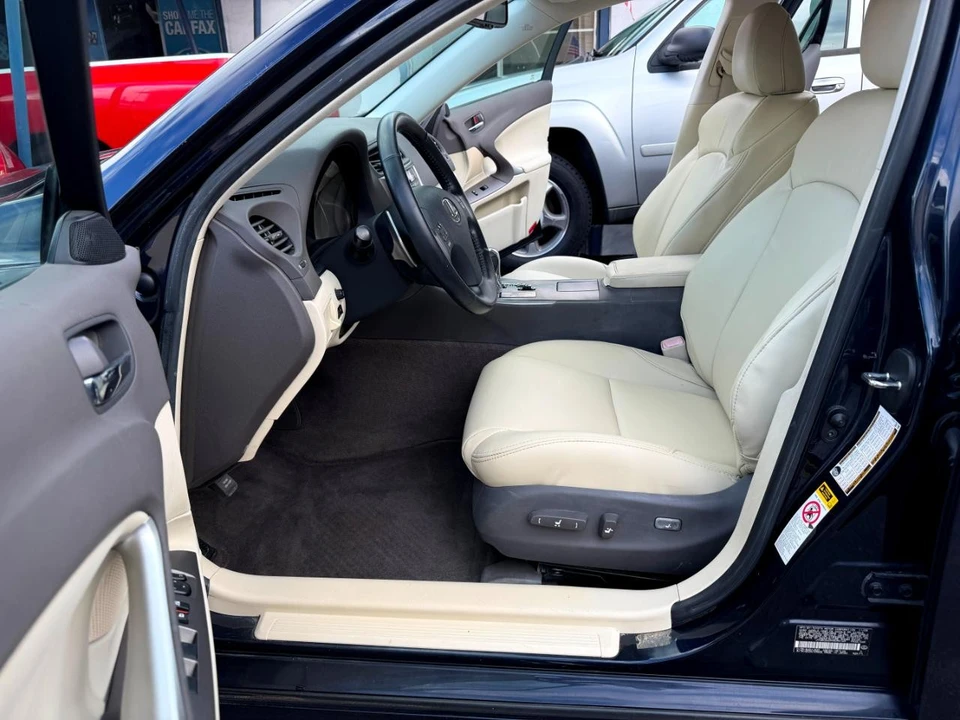 2009 Lexus IS 2nd Gen - Image 23 of 31