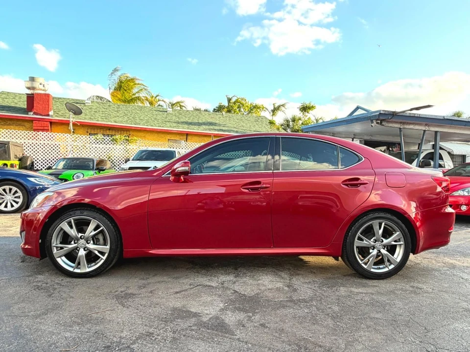 2009 Lexus IS 2nd Gen - Image 13 of 31