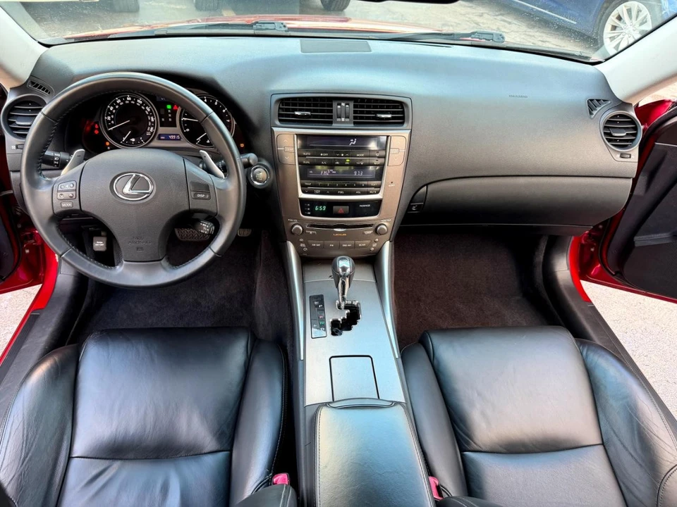 2009 Lexus IS 2nd Gen - Image 27 of 31