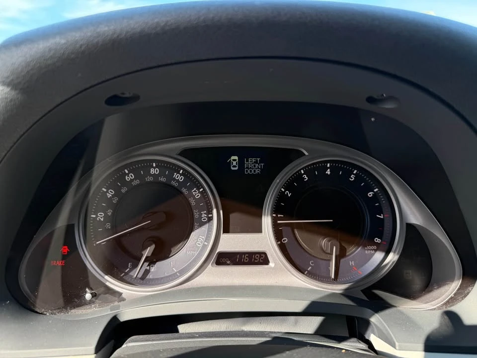 2009 Lexus IS 2nd Gen - Image 10 of 19