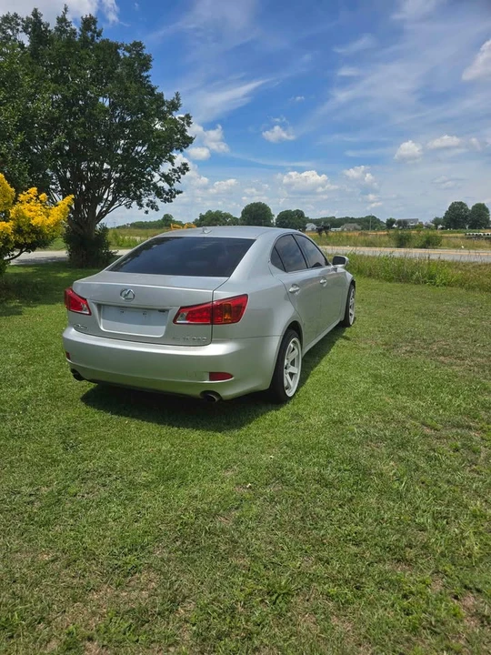 2009 Lexus IS 2nd Gen - Image 5 of 10