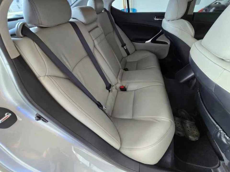 2009 Lexus IS 2nd Gen - Image 8 of 10
