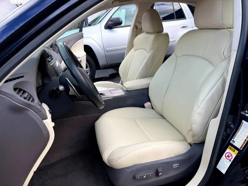 2009 Lexus IS 2nd Gen - Image 24 of 31