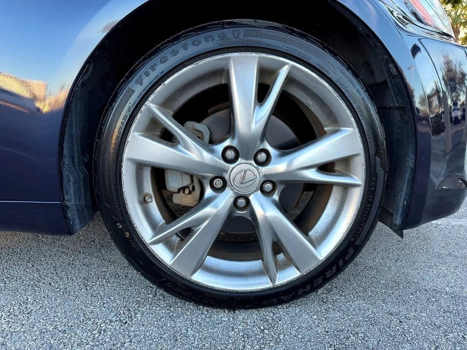 2009 Lexus IS 2nd Gen - Image 18 of 31