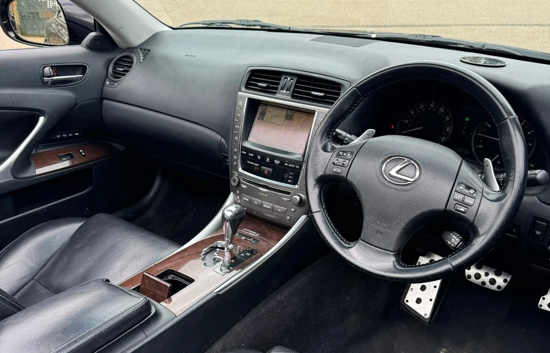 2009 Lexus IS 2nd Gen - Image 12 of 30