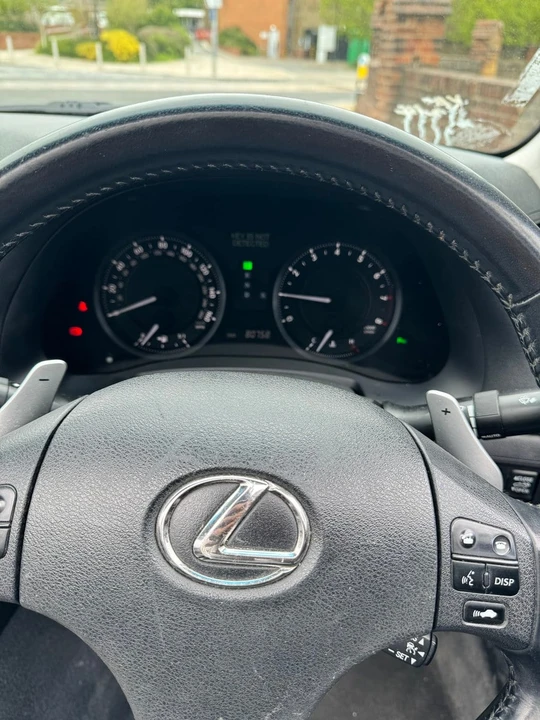 2009 Lexus IS 2nd Gen - Image 13 of 30