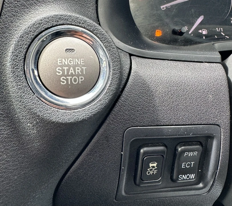 2009 Lexus IS 2nd Gen - Image 19 of 30