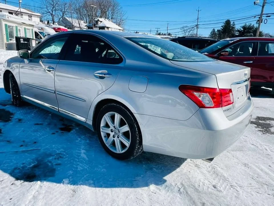 2009 Lexus IS 2nd Gen - Image 4 of 13