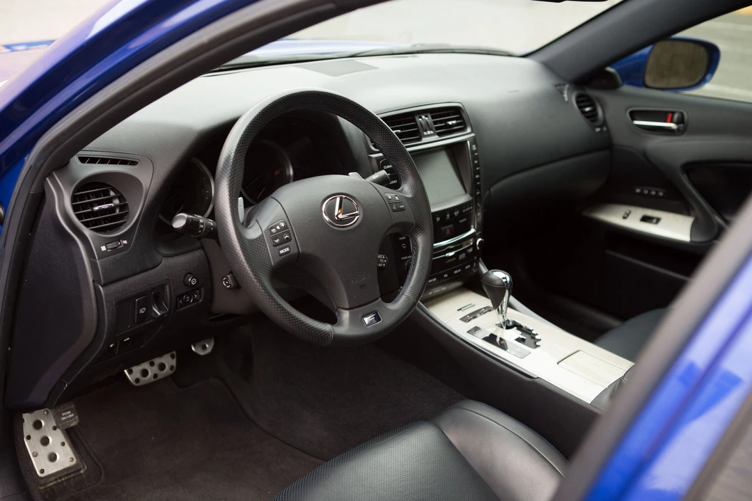 2009 Lexus IS F 2nd Gen - Image 16 of 22