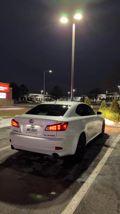 2009 Lexus IS 2nd Gen - Image 10 of 12