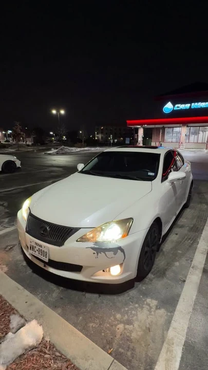 2009 Lexus IS 2nd Gen - Image 9 of 12