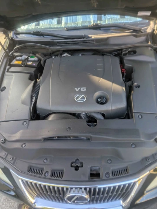 2009 Lexus IS 2nd Gen - Image 2 of 9