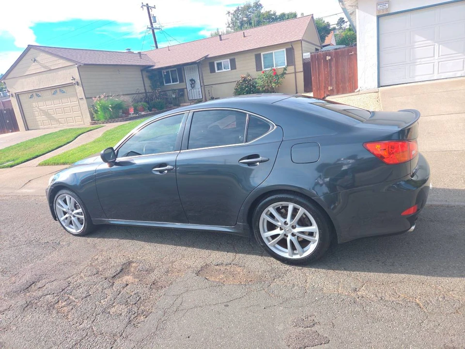 2009 Lexus IS 2nd Gen - Image 3 of 10