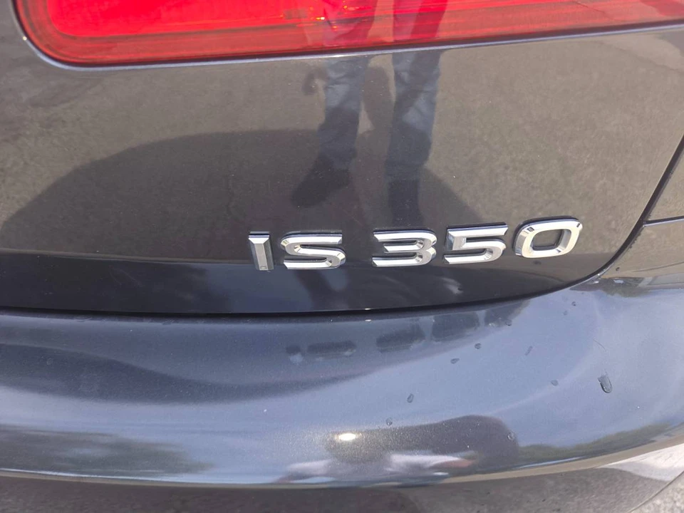 2009 Lexus IS 2nd Gen - Image 8 of 10