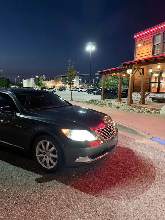 2009 Lexus LS 4th Gen - Image 12 of 19