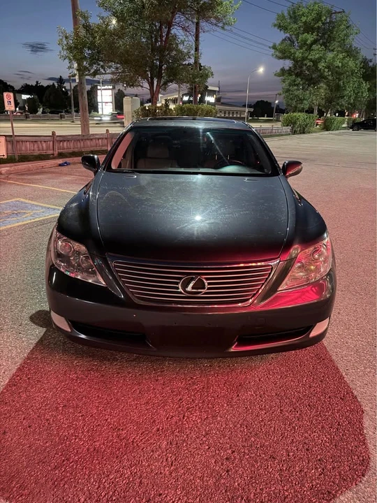 2009 Lexus LS 4th Gen - Image 2 of 19