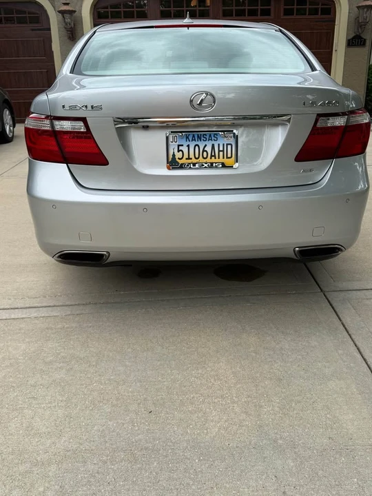 2009 Lexus LS 4th Gen - Image 4 of 9