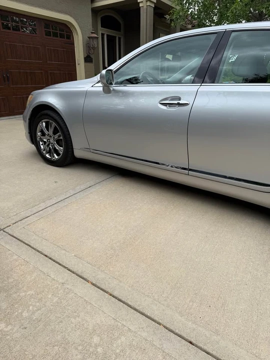 2009 Lexus LS 4th Gen - Image 2 of 9
