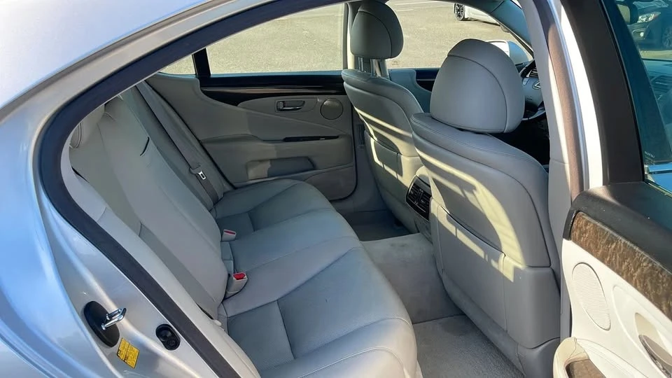 2009 Lexus LS 4th Gen - Image 4 of 5