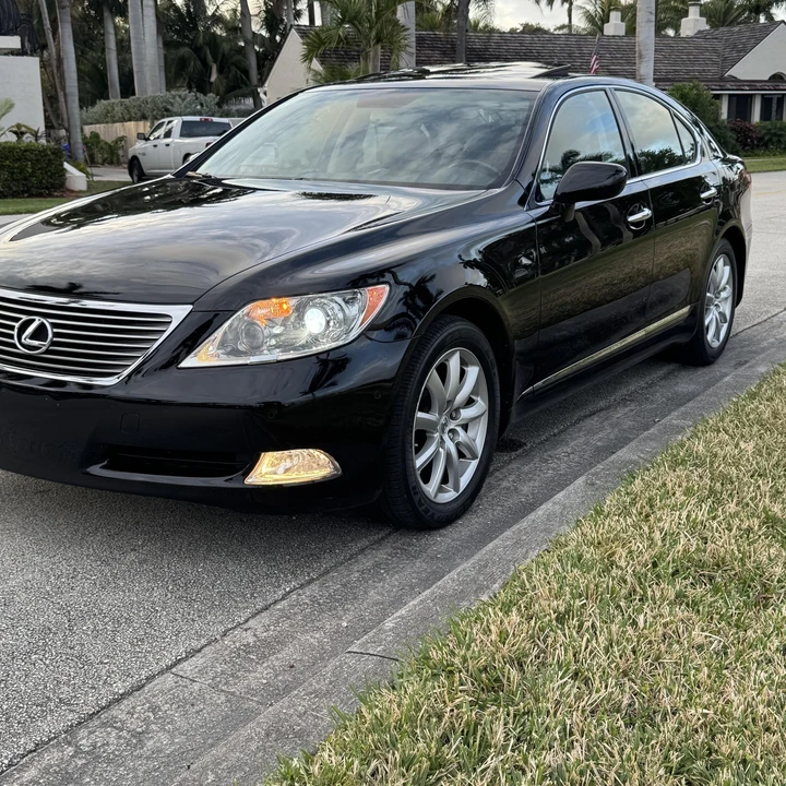 2009 Lexus LS 4th Gen - Image 5 of 12