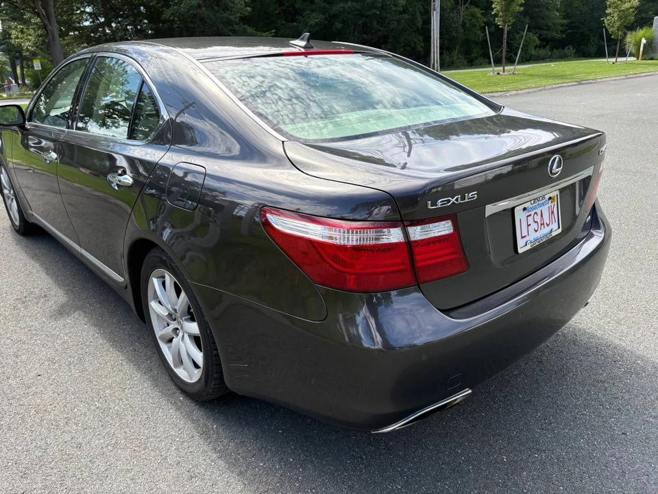 2009 Lexus LS 4th Gen - Image 3 of 12