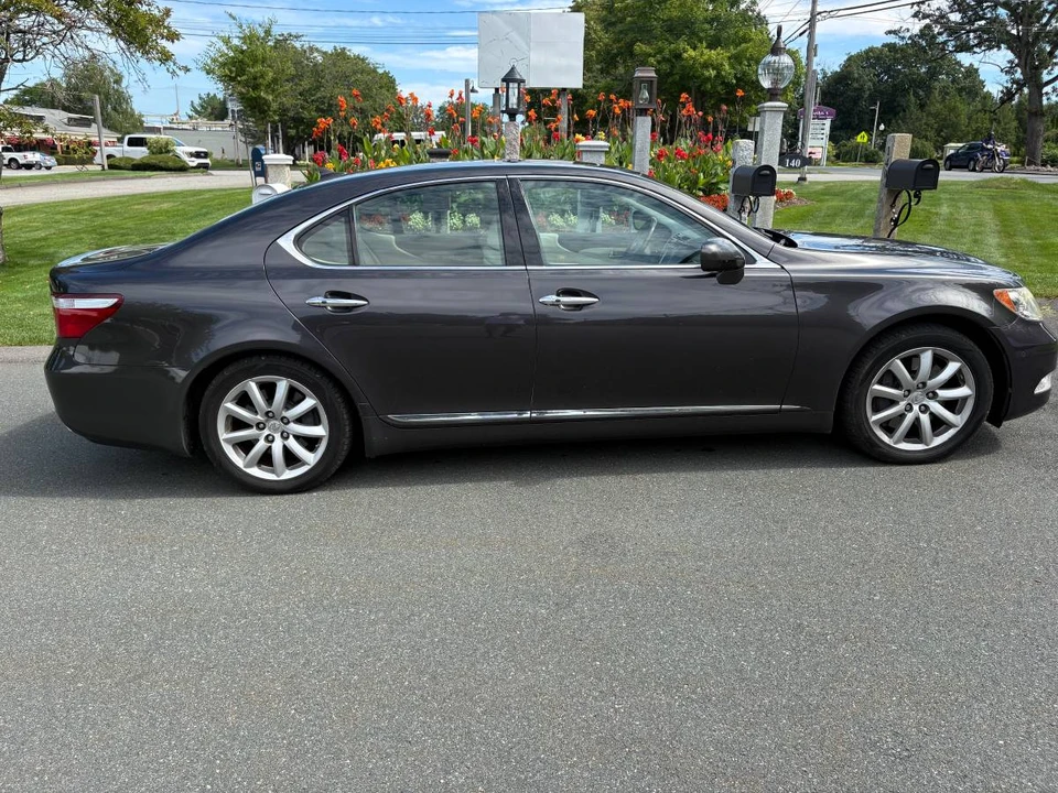 2009 Lexus LS 4th Gen - Image 4 of 12