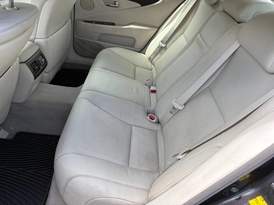 2009 Lexus LS 4th Gen - Image 7 of 12
