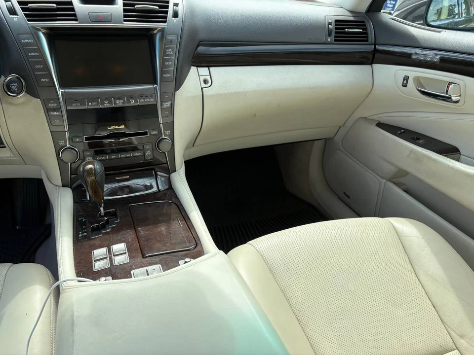 2009 Lexus LS 4th Gen - Image 12 of 12