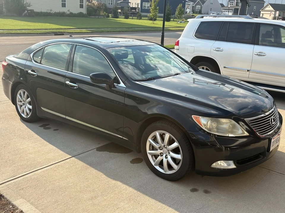 2009 Lexus LS 4th Gen - Image 4 of 10