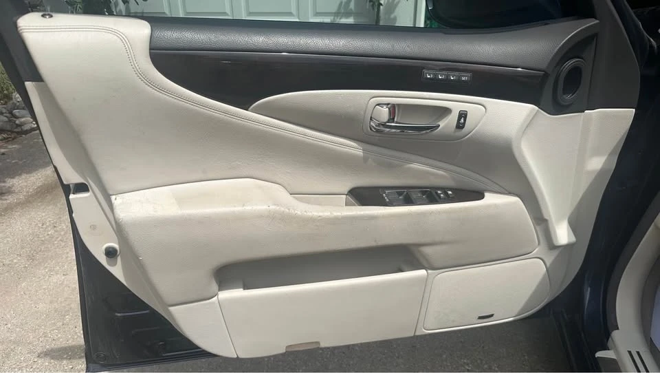 2009 Lexus LS 4th Gen - Image 14 of 16