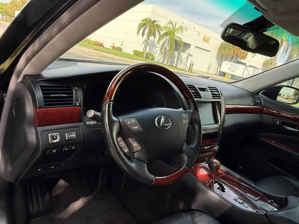 2009 Lexus LS 4th Gen - Image 5 of 9