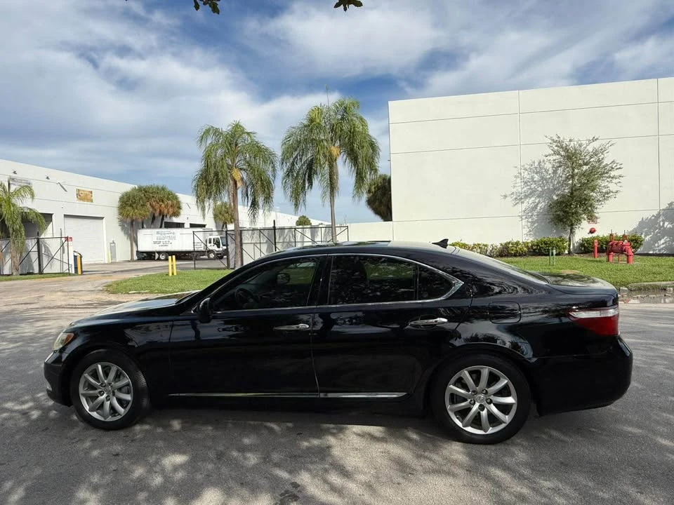 2009 Lexus LS 4th Gen - Image 3 of 9