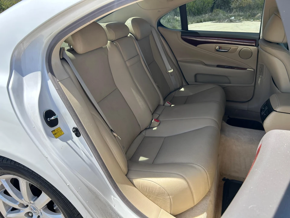 2009 Lexus LS 4th Gen - Image 24 of 31