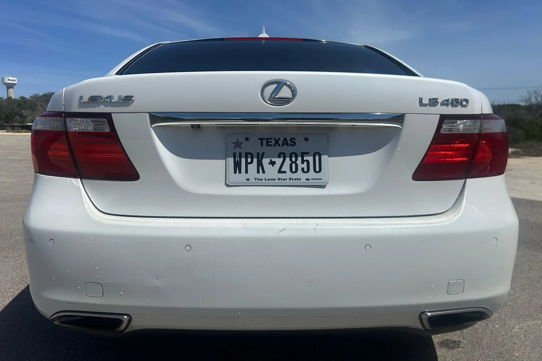 2009 Lexus LS 4th Gen - Image 5 of 31