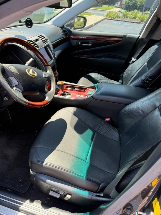 2009 Lexus LS 4th Gen - Image 2 of 15