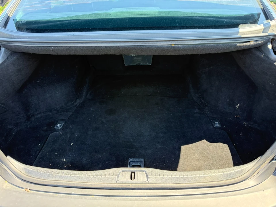 2009 Lexus LS 4th Gen - Image 14 of 15