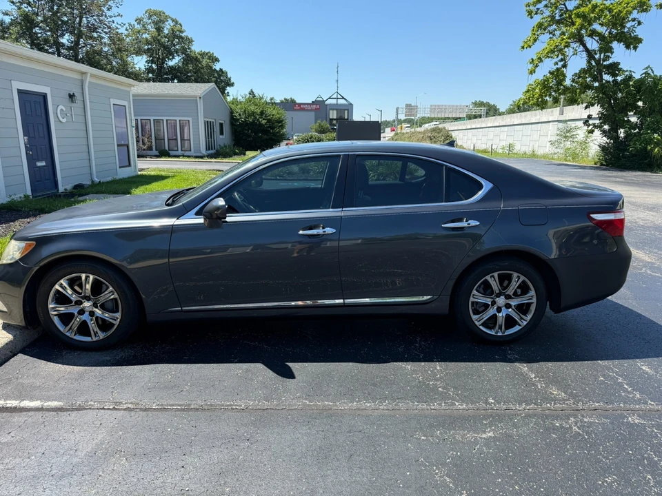 2009 Lexus LS 4th Gen - Image 5 of 15