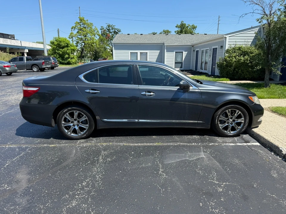 2009 Lexus LS 4th Gen - Image 8 of 15
