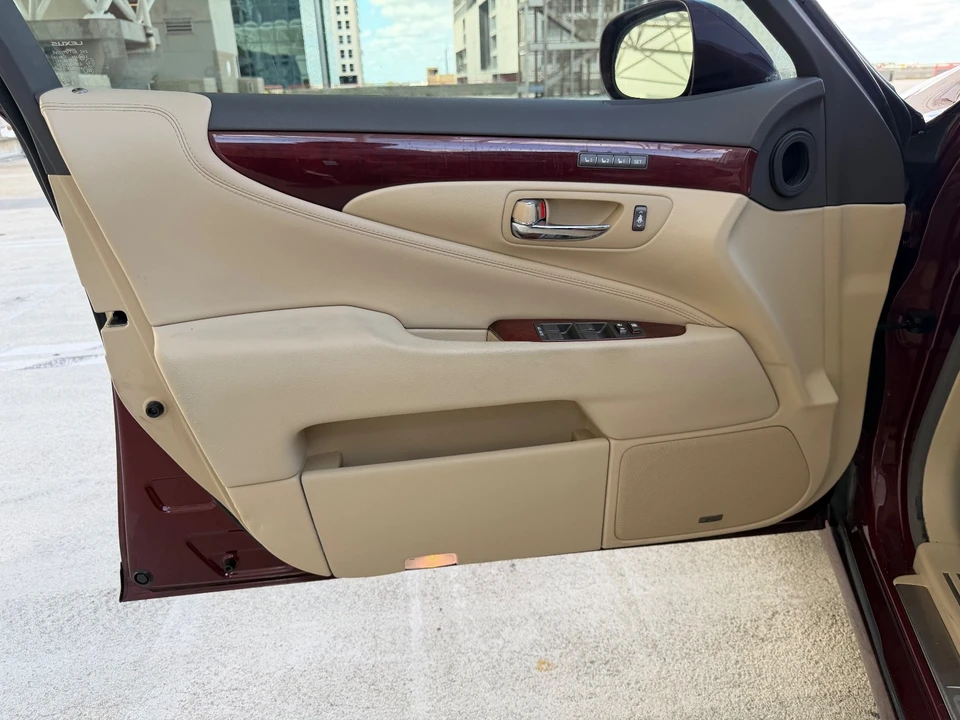 2009 Lexus LS 4th Gen - Image 14 of 21