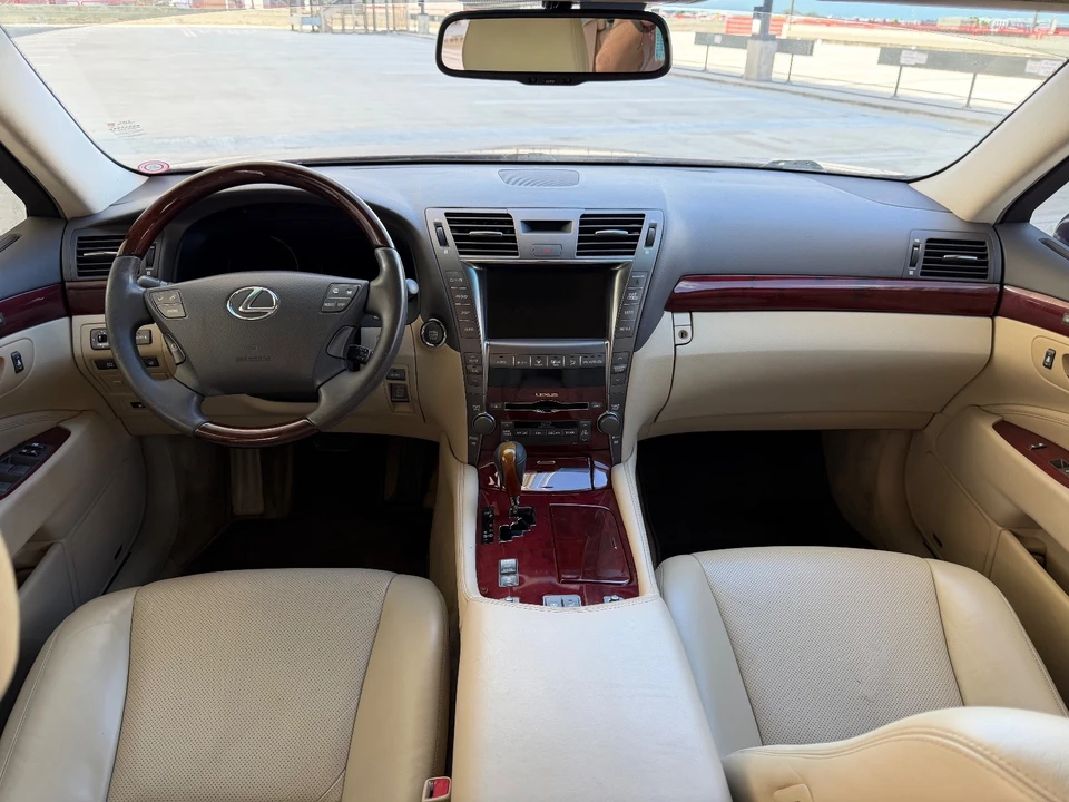 2009 Lexus LS 4th Gen - Image 17 of 21