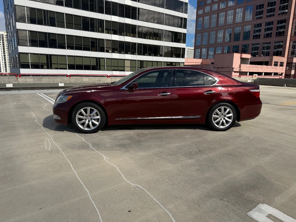 2009 Lexus LS 4th Gen - Image 2 of 21