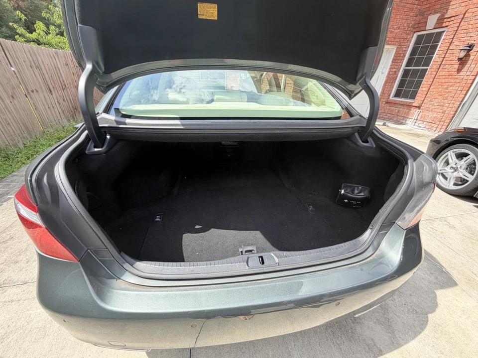 2009 Lexus LS 4th Gen - Image 4 of 16