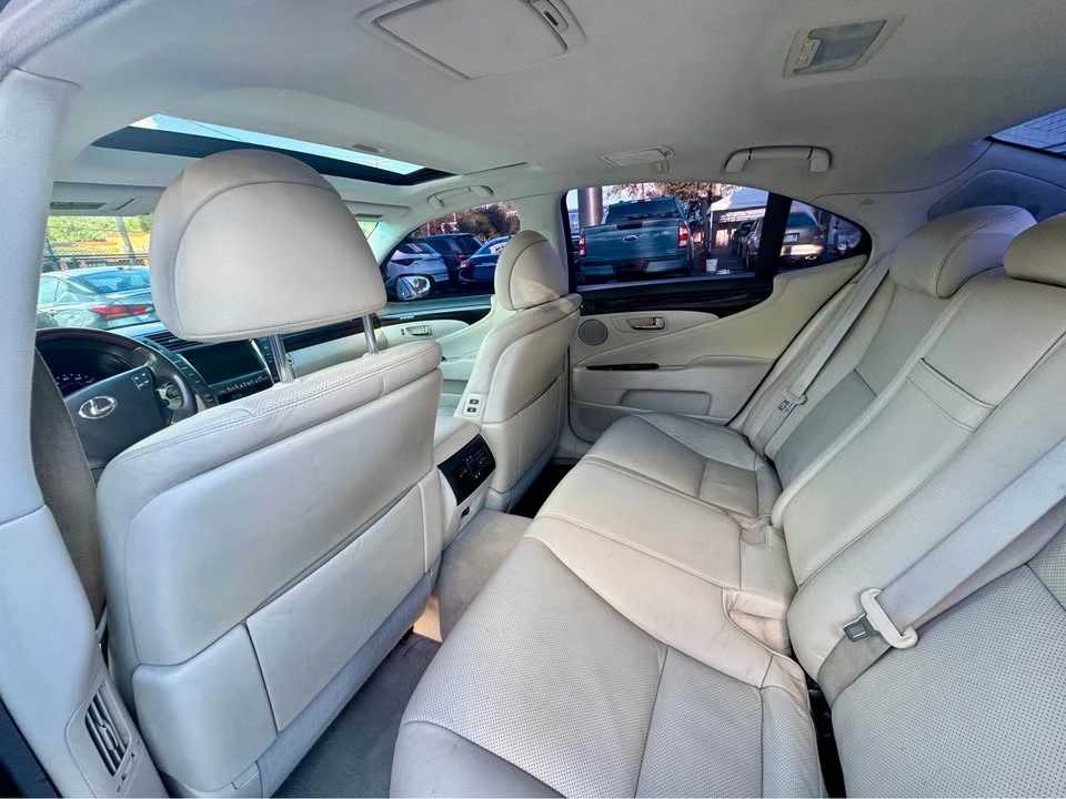 2009 Lexus LS 4th Gen - Image 14 of 16