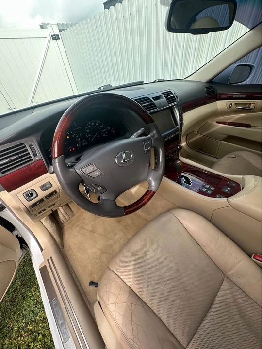 2009 Lexus LS 4th Gen - Image 14 of 15