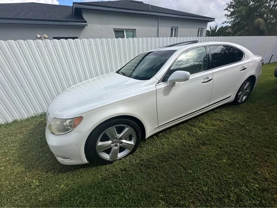 2009 Lexus LS 4th Gen - Image 15 of 15