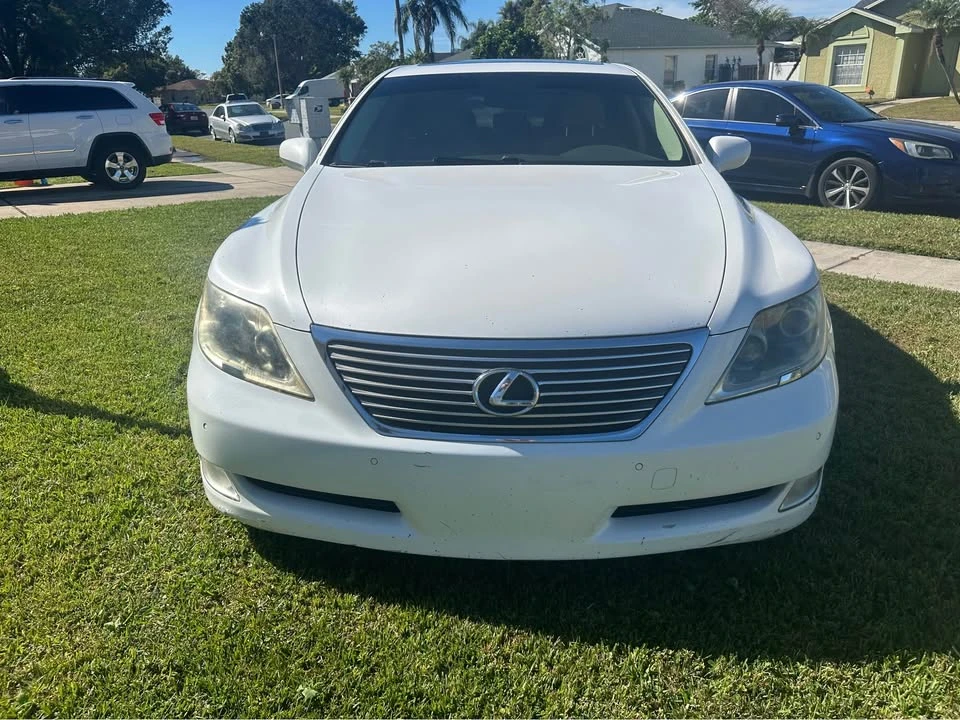 2009 Lexus LS 4th Gen - Image 7 of 15